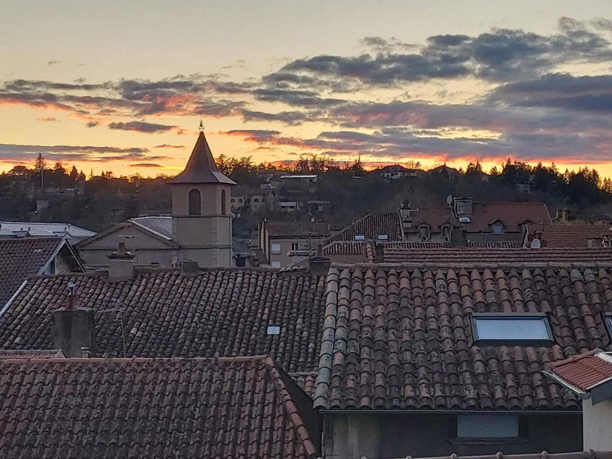 Le Saint-Georges Lejlighed Villefranche-de-Rouergue Eksteriør billede